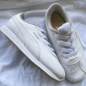 Size 10c puma toddler boys shoes.